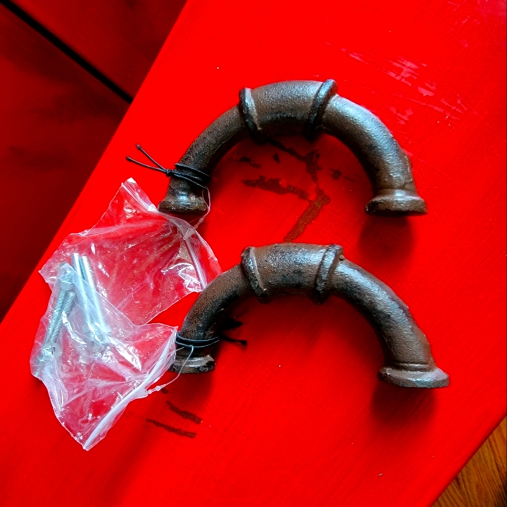 Set of Drawer Pulls. Industrial finish. Metal brown.